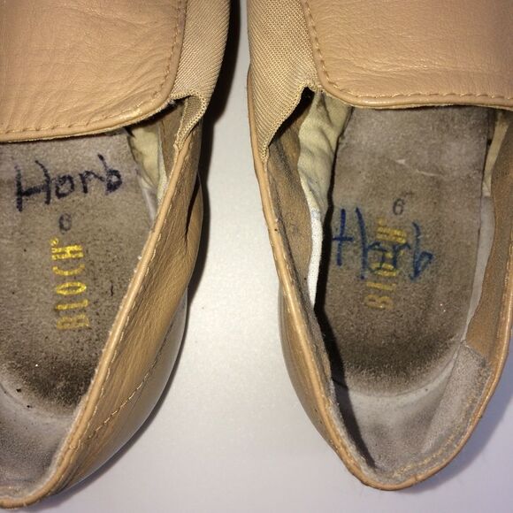 Bloch Tan Leather Modern/Jazz Dance Shoes with 3/8" Heels - Picture 3 of 4